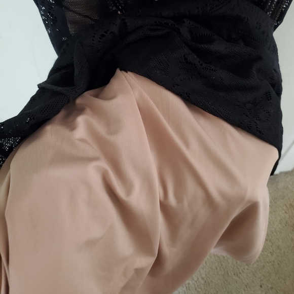 BCBGMAXAZRIA BLACK AND PINK BLUSH GOWN - Picture 8 of 9